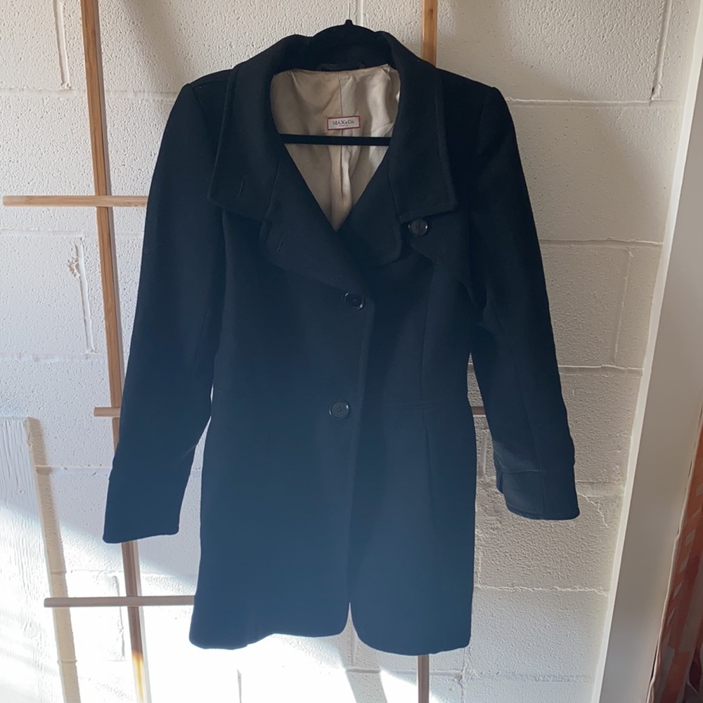Classic Max & Co 100% wool fitted coat
